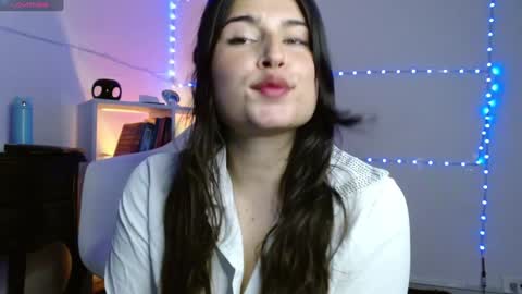 Snapshot of tami_ramirez__ chatting on 01.11.25 Tami online show from 01.11.25