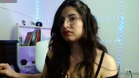 Snapshot of tami_ramirez__ chatting on 02.24.25 Tami online show from 02.24.25