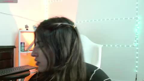 Snapshot of tami_ramirez__ chatting on 03.09.25 Tami online show from 03.09.25