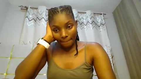 Snapshot of tamia538235 chatting on 02.12.25 tamia online show from 02.12.25