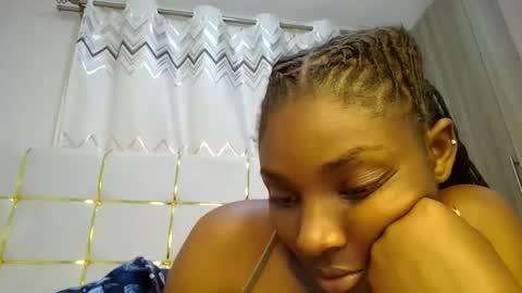 Snapshot of tamia538235 chatting on 02.19.25 tamia online show from 02.19.25