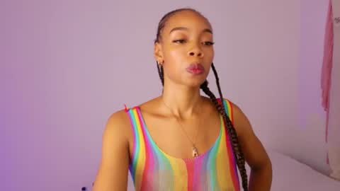Snapshot of tamylynn05 chatting on 06.25.26 tamylynn online show from 06.25.26