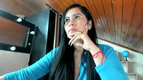 Snapshot of tania_mature chatting on 12.04.24 tania online show from 12.04.24