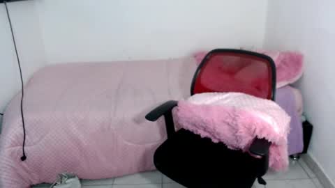 Snapshot of tania_rendon1 chatting on 01.05.25 Tania online show from 01.05.25