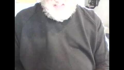 Snapshot of tank106 chatting on 02.14.26 tank106 online show from 02.14.26