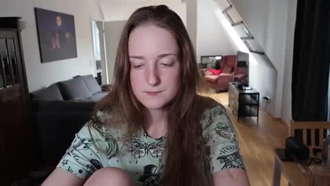 Snapshot of tanywish chatting on 11.04.25 Tanya Chudo online show from 11.04.25