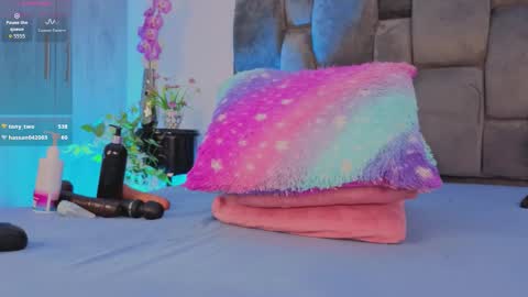 Snapshot of tanyyaa chatting on 12.17.25 Tanya online show from 12.17.25