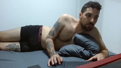 Snapshot of tap_hand2 chatting on 02.05.25 jimmy online show from 02.05.25