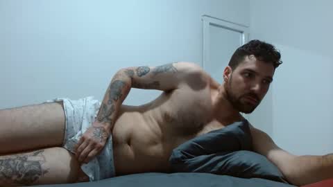 Snapshot of tap_hand2 chatting on 02.06.25 jimmy online show from 02.06.25