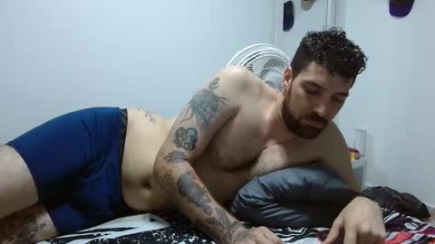 Snapshot of tap_hand2 chatting on 03.05.25 jimmy online show from 03.05.25