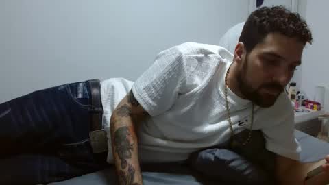 Snapshot of tap_hand2 chatting on 03.08.25 jimmy online show from 03.08.25