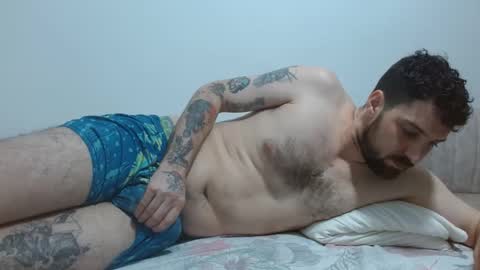 Snapshot of tap_hand2 chatting on 09.12.25 jimmy online show from 09.12.25