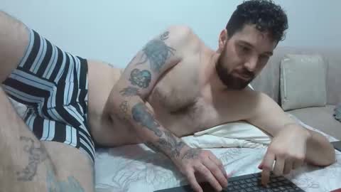 Snapshot of tap_hand2 chatting on 09.17.25 jimmy online show from 09.17.25