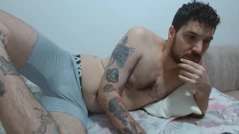 Snapshot of tap_hand2 chatting on 09.25.25 jimmy online show from 09.25.25