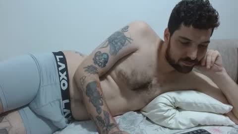 Snapshot of tap_hand2 chatting on 09.26.25 jimmy online show from 09.26.25