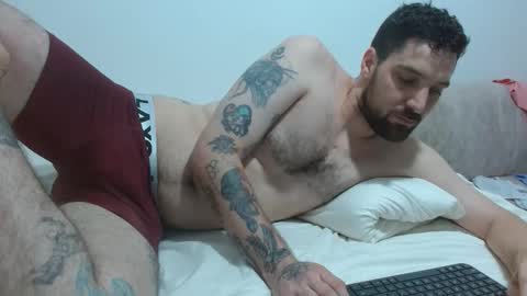 Snapshot of tap_hand2 chatting on 10.21.25 jimmy online show from 10.21.25