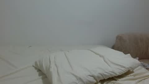 Snapshot of tap_hand2 chatting on 10.22.25 jimmy online show from 10.22.25