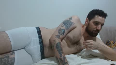 Snapshot of tap_hand2 chatting on 10.27.25 jimmy online show from 10.27.25