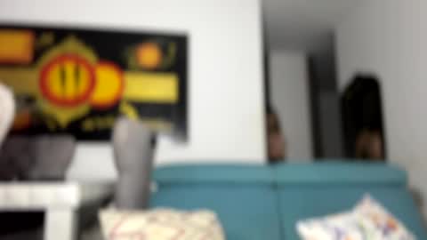 Dani independent model  online show from 01.28.25