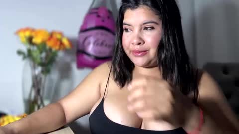 Dani independent model  online show from 02.14.25