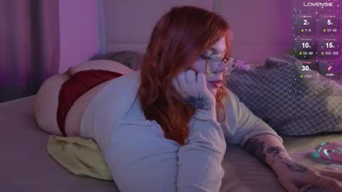 tara_renn online show from 09.08.25