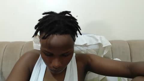 Snapshot of tarajeen chatting on 10.26.25 Tara online show from 10.26.25