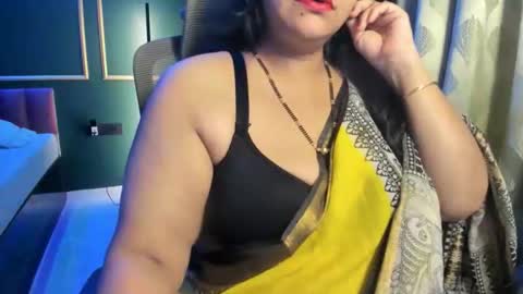 Snapshot of tarivishu23 chatting on 02.16.26 tarivishu23 online show from 02.16.26