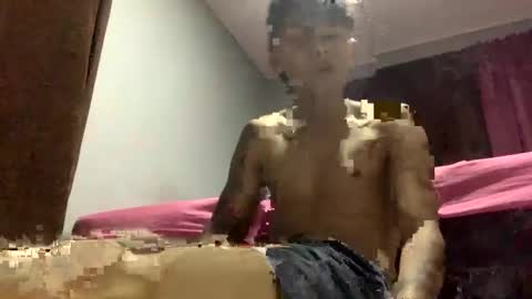 Snapshot of tarren_boys chatting on 12.23.24 tarren_boys online show from 12.23.24