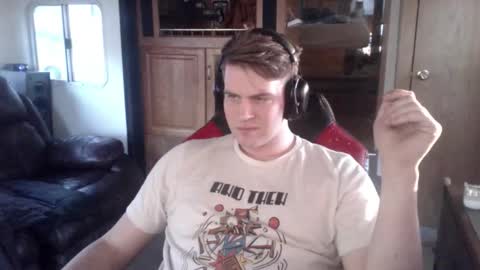 Snapshot of tarus333 chatting on 02.15.26 tarus333 online show from 02.15.26