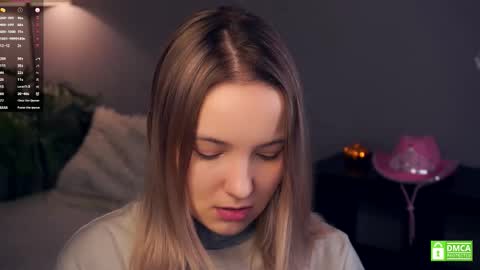 Snapshot of tashinapetitto chatting on 11.04.25 Your Ressie online show from 11.04.25