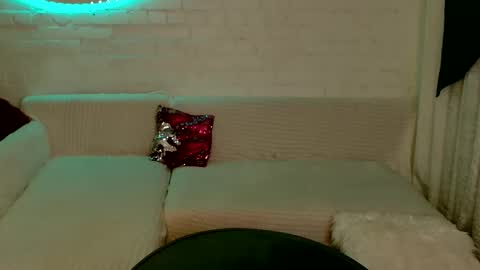 Snapshot of tasty_babyy chatting on 12.16.24 tasty_babyy online show from 12.16.24