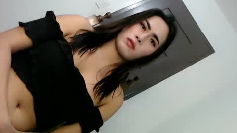 Vannesa online show from 10.18.25