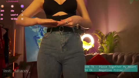 Snapshot of tatacoy chatting on 02.19.25 TataCoy online show from 02.19.25