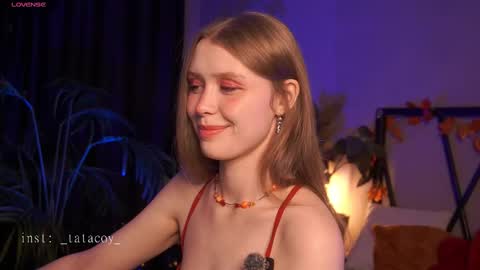 Snapshot of tatacoy chatting on 11.19.25 TataCoy online show from 11.19.25