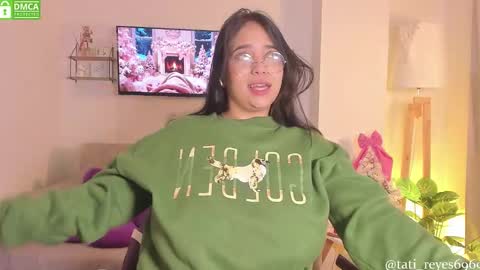 Snapshot of tati_reyes chatting on 11.16.25 Tatiana --- Schedule Monday to Sundays 800 to 200 UTC-5 online show from 11.16.25