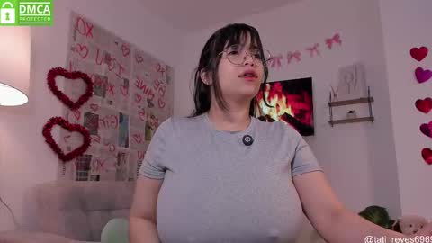 Snapshot of tati_reyes chatting on 02.20.26 Tatiana --- Schedule Monday to Sundays 800 to 200 UTC-5 online show from 02.20.26