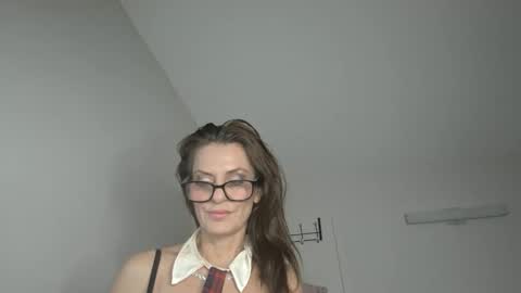 Snapshot of tatiana_4u chatting on 02.22.26 Apple Jucy online show from 02.22.26