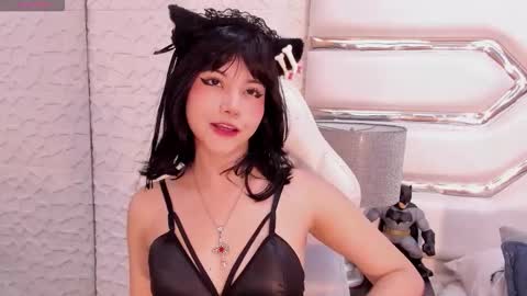 Snapshot of tatilee chatting on 11.30.25 tatilee online show from 11.30.25