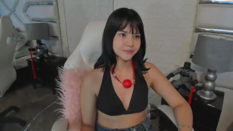 Snapshot of tatilee chatting on 01.08.26 tatilee online show from 01.08.26