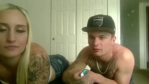 Snapshot of tattedblondec4 chatting on 06.06.26 tattedblondec4 online show from 06.06.26