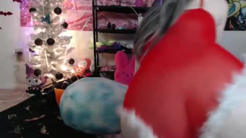 Snapshot of tattedthickandpretty chatting on 12.07.24 TattedThickandPretty online show from 12.07.24