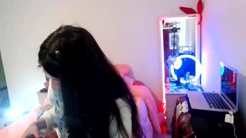 tatto_smoke_couple online show from 02.08.26