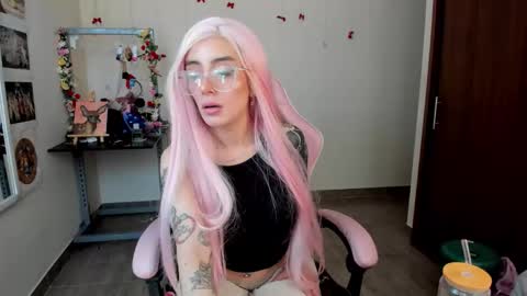 Snapshot of tattoed_bunny9 chatting on 02.09.26 Rose Marie online show from 02.09.26