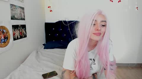 Snapshot of tattoed_bunny9 chatting on 03.09.26 Rose Marie online show from 03.09.26