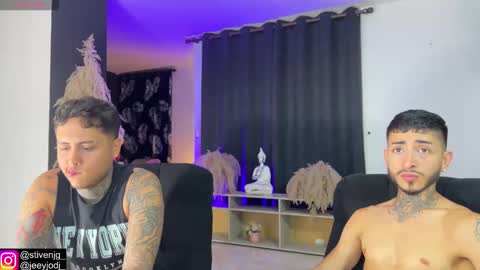 Snapshot of tattoguys_cums chatting on 11.05.25 Jonathan Juan online show from 11.05.25