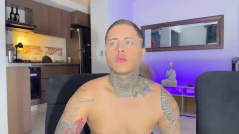 Snapshot of tattoguys_cums chatting on 11.29.25 Jonathan Juan online show from 11.29.25