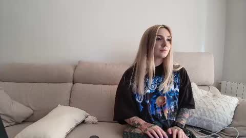 tattoobbgirl online show from 08.04.26