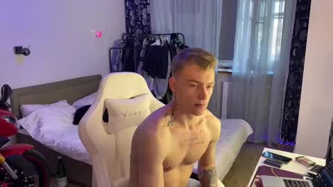 Alex but u can call me Theo online show from 03.15.26