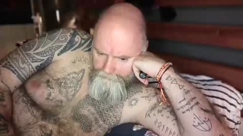 Tattooeddilf 01 online show from 10.12.25