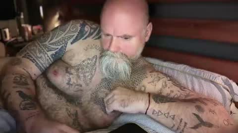 Tattooeddilf 01 online show from 10.23.25